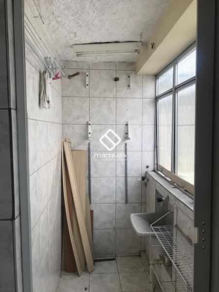 Apartamento com 3 quartos, 1 banheiro e 84m² à venda no bairro Centro, Pelotas