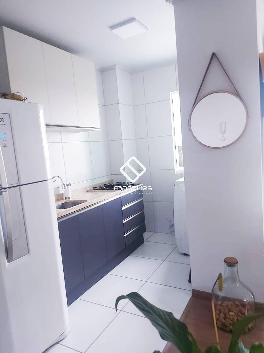 Apartamento com 2 quartos, 1 banheiro e 62m² à venda no bairro Umuharama, Pelotas