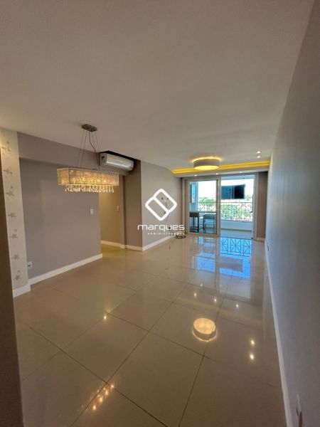 Apartamento com 2 quartos, 1 banheiro e 85m² à venda no bairro Areal, Pelotas