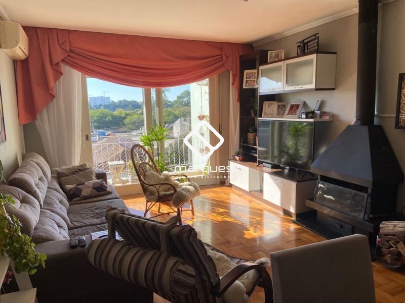 Apartamento com 3 quartos, 3 banheiros e 130m² à venda no bairro Três Vendas, Pelotas