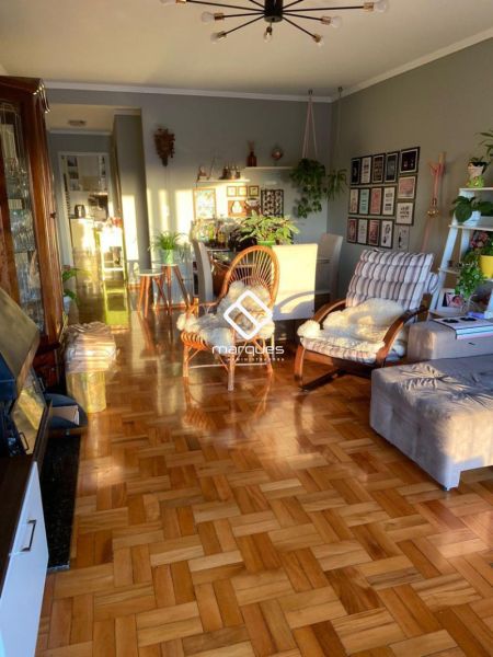 Apartamento com 3 quartos, 3 banheiros e 130m² à venda no bairro Três Vendas, Pelotas