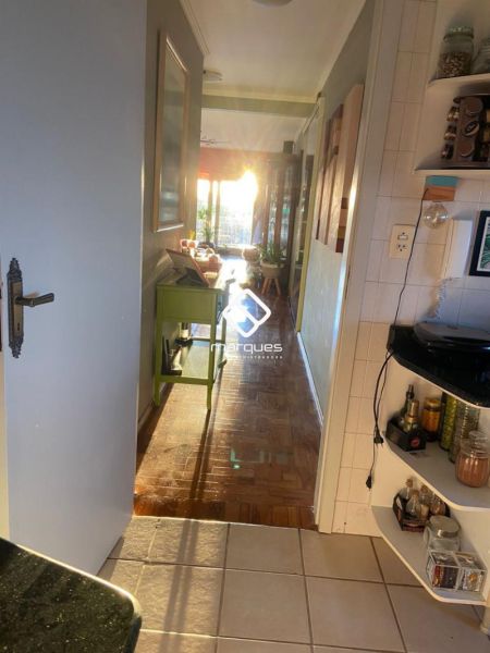 Apartamento com 3 quartos, 3 banheiros e 130m² à venda no bairro Três Vendas, Pelotas