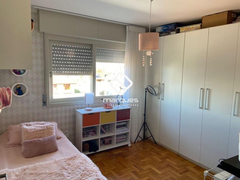 Apartamento com 3 quartos, 3 banheiros e 130m² à venda no bairro Três Vendas, Pelotas