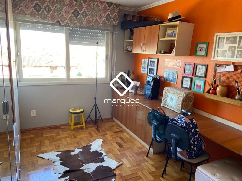 Apartamento com 3 quartos, 3 banheiros e 130m² à venda no bairro Três Vendas, Pelotas