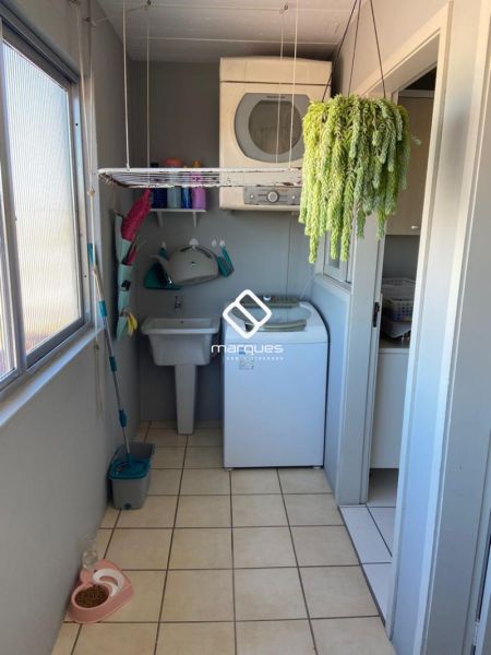 Apartamento com 3 quartos, 3 banheiros e 130m² à venda no bairro Três Vendas, Pelotas