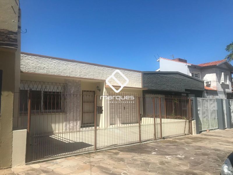 Casa com 2 quartos, 2 banheiros e 104m² à venda no bairro Três Vendas, Pelotas