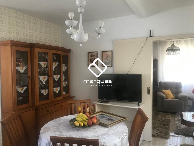 Casa com 2 quartos, 2 banheiros e 104m² à venda no bairro Três Vendas, Pelotas