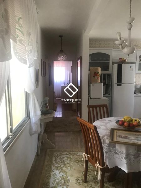 Casa com 2 quartos, 2 banheiros e 104m² à venda no bairro Três Vendas, Pelotas