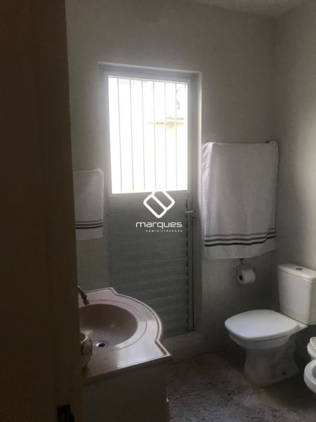 Casa com 2 quartos, 2 banheiros e 104m² à venda no bairro Três Vendas, Pelotas
