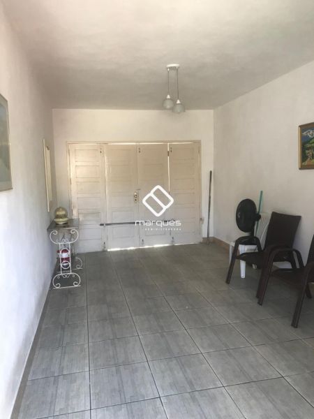 Casa com 2 quartos, 2 banheiros e 104m² à venda no bairro Três Vendas, Pelotas