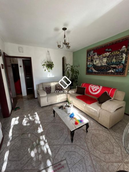 Casa com 4 quartos, 2 banheiros e 193m² à venda no bairro Fragata, Pelotas