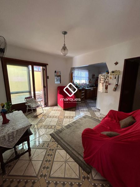 Casa com 4 quartos, 2 banheiros e 193m² à venda no bairro Fragata, Pelotas