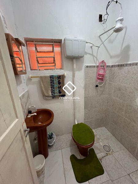 Casa com 4 quartos, 2 banheiros e 193m² à venda no bairro Fragata, Pelotas