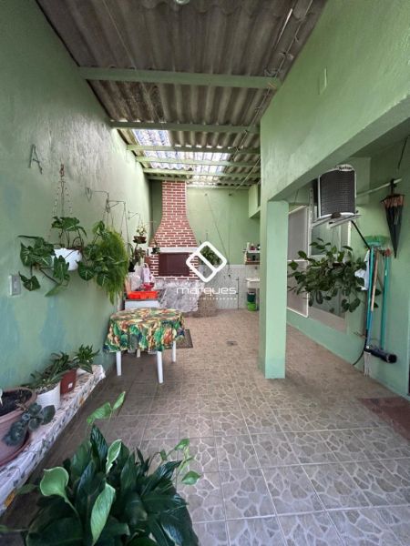 Casa com 4 quartos, 2 banheiros e 193m² à venda no bairro Fragata, Pelotas