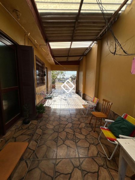 Casa com 4 quartos, 2 banheiros e 193m² à venda no bairro Fragata, Pelotas