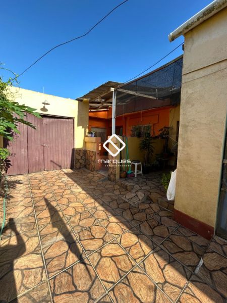 Casa com 4 quartos, 2 banheiros e 193m² à venda no bairro Fragata, Pelotas