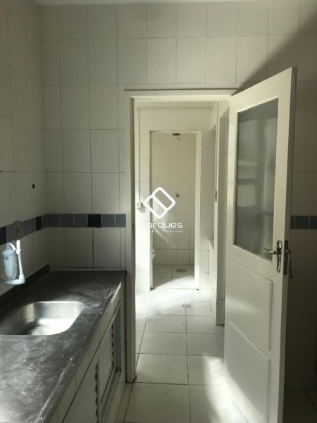 Apartamento com 2 quartos, 2 banheiros e 85m² à venda no bairro Centro, Pelotas