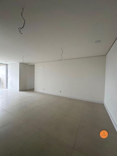 Apartamento com 3 quartos, 1 banheiro e 93m² à venda no bairro Centro, Pelotas