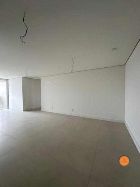 Apartamento com 3 quartos, 1 banheiro e 93m² à venda no bairro Centro, Pelotas