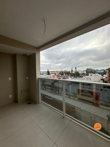 Apartamento com 3 quartos, 1 banheiro e 93m² à venda no bairro Centro, Pelotas
