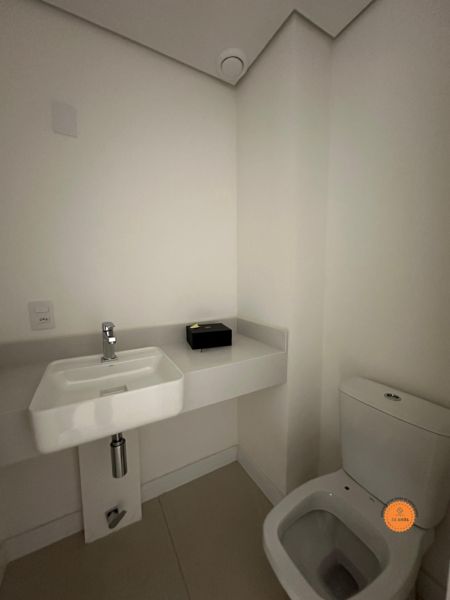 Apartamento com 3 quartos, 1 banheiro e 93m² à venda no bairro Centro, Pelotas