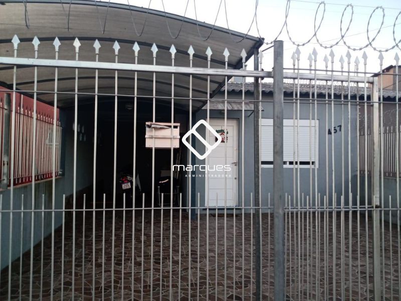 Casa com 3 quartos, 2 banheiros e 135m² à venda no bairro Areal, Pelotas