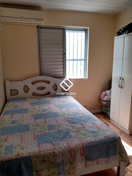 Casa com 3 quartos, 2 banheiros e 135m² à venda no bairro Areal, Pelotas
