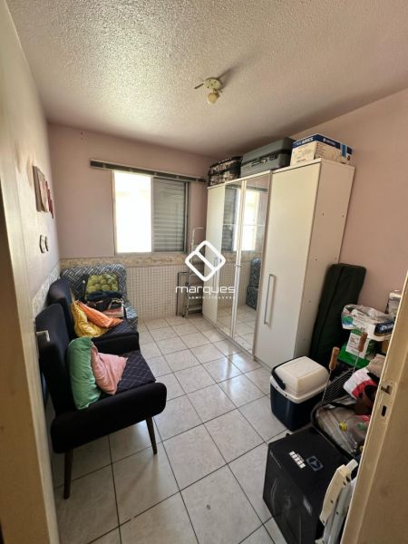 Apartamento com 2 quartos, 1 banheiro e 44m² à venda no bairro Areal, Pelotas