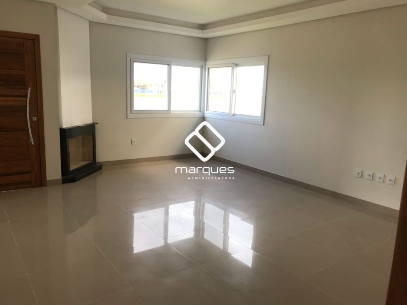 Casa com 3 quartos, 2 banheiros e 175m² à venda no bairro Laranjal, Pelotas