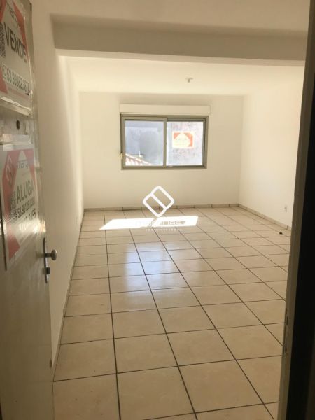 Apartamento com 1 quarto, 1 banheiro e 34m² à venda no bairro Centro, Pelotas