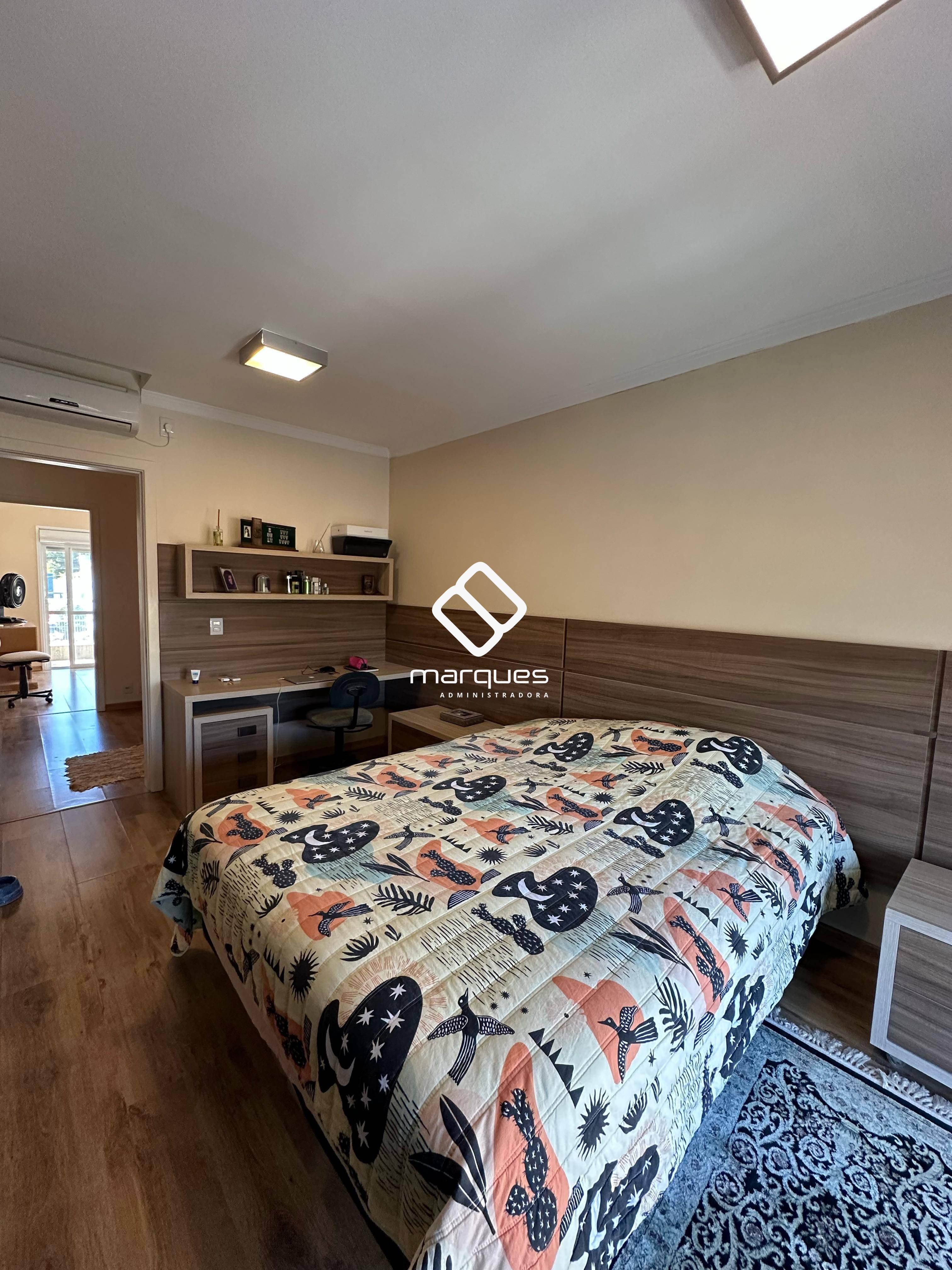 Casa com 3 quartos, 3 banheiros e 150m² à venda no bairro Laranjal, Pelotas