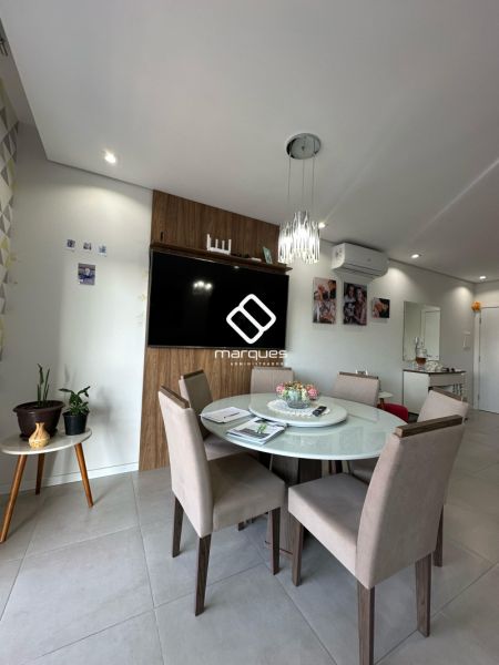 Apartamento com 2 quartos, 1 banheiro e 96m² à venda no bairro Centro, Pelotas