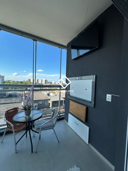 Apartamento com 2 quartos, 1 banheiro e 96m² à venda no bairro Centro, Pelotas