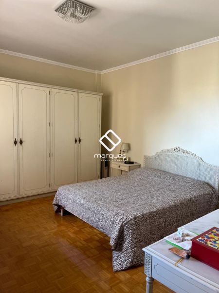 Apartamento com 2 quartos, 3 banheiros e 138m² à venda no bairro Centro, Pelotas