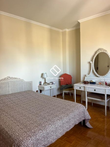 Apartamento com 2 quartos, 3 banheiros e 138m² à venda no bairro Centro, Pelotas