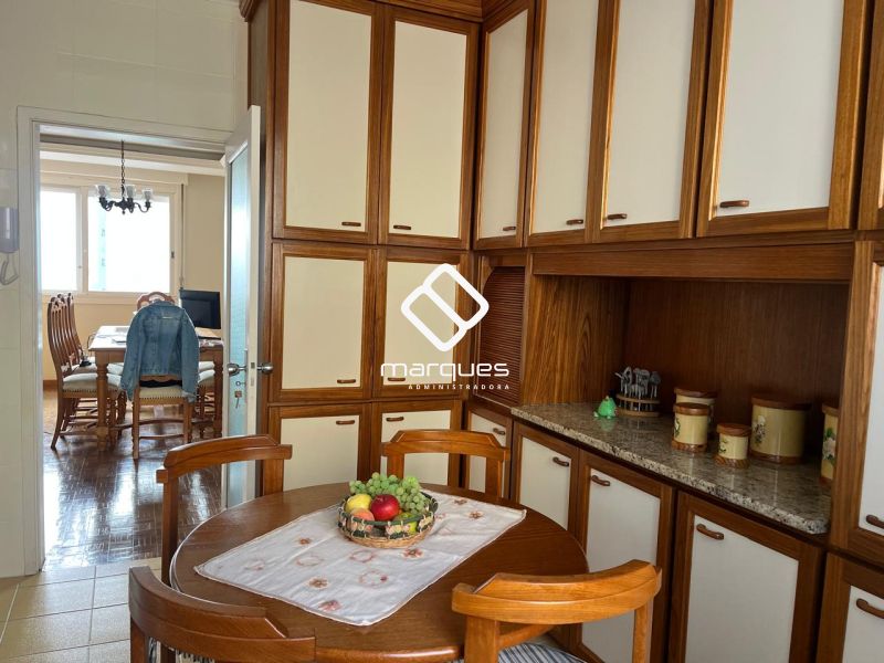 Apartamento com 2 quartos, 3 banheiros e 138m² à venda no bairro Centro, Pelotas