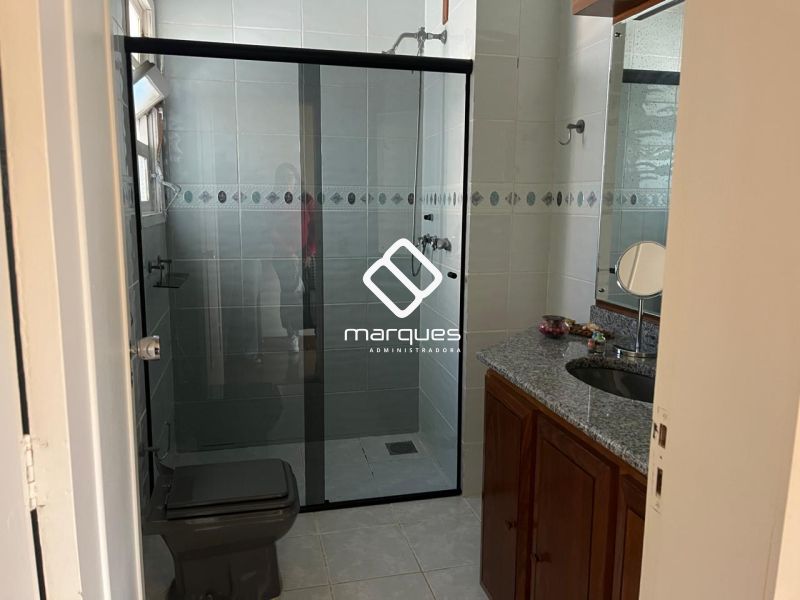 Apartamento com 2 quartos, 3 banheiros e 138m² à venda no bairro Centro, Pelotas