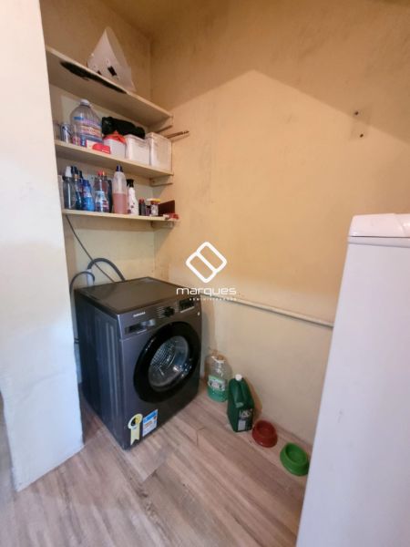 Casa com 3 quartos, 2 banheiros e 183m² à venda no bairro Laranjal, Pelotas