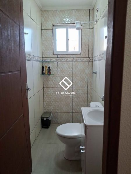 Casa com 3 quartos e 2 banheiros à venda no bairro Três Vendas, Pelotas