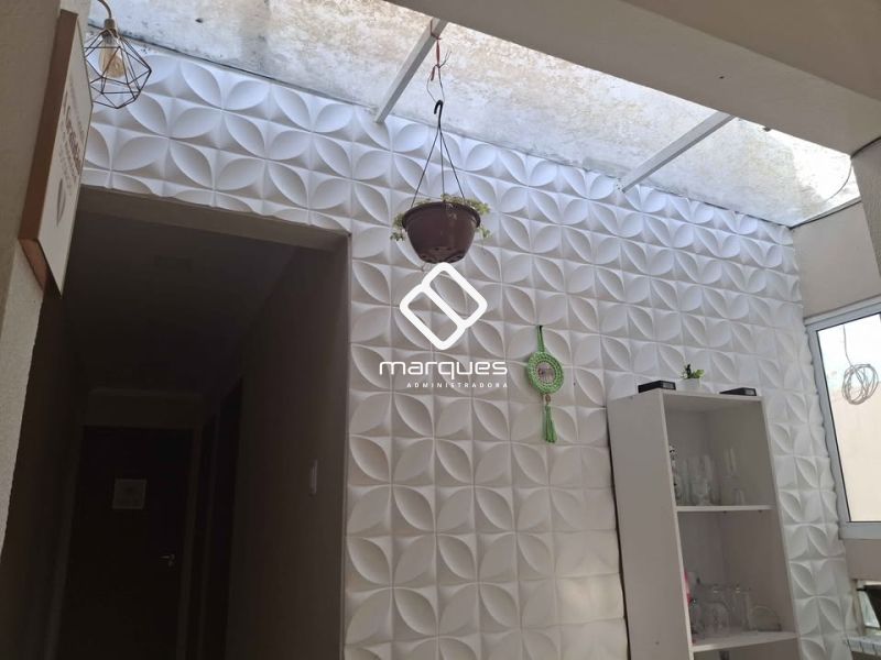 Casa com 3 quartos e 2 banheiros à venda no bairro Três Vendas, Pelotas