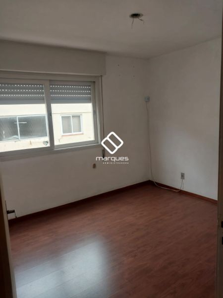 Apartamento com 2 quartos, 1 banheiro e 60m² à venda no bairro Areal, Pelotas