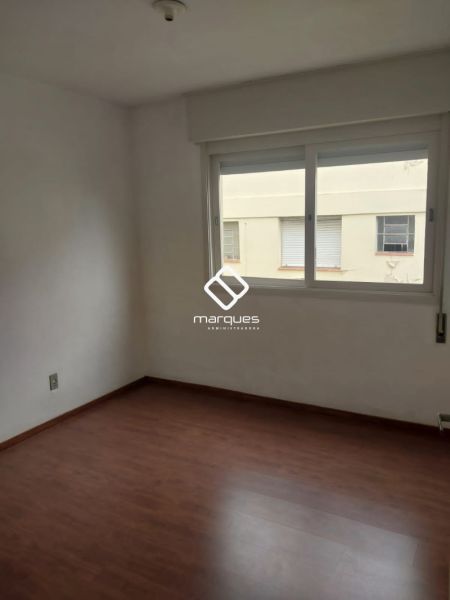 Apartamento com 2 quartos, 1 banheiro e 60m² à venda no bairro Areal, Pelotas