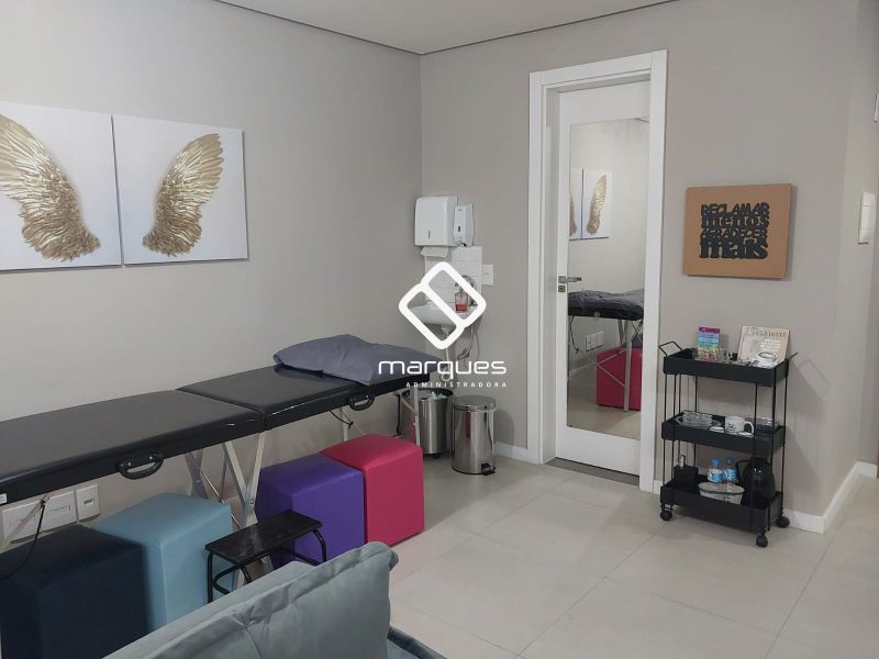 Sala com 1 banheiro e 31m² à venda no bairro São Gonçalo, Pelotas