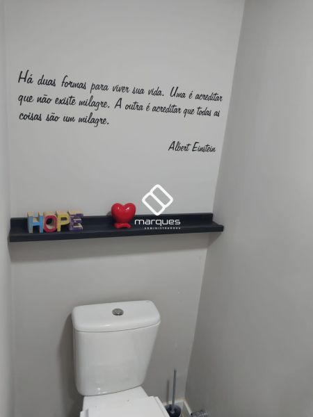 Sala com 1 banheiro e 31m² à venda no bairro São Gonçalo, Pelotas
