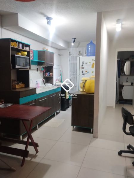Apartamento com 2 quartos, 1 banheiro e 44m² à venda no bairro Areal, Pelotas