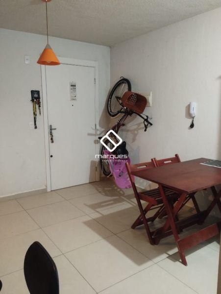 Apartamento com 2 quartos, 1 banheiro e 44m² à venda no bairro Areal, Pelotas