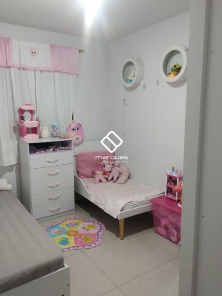 Apartamento com 2 quartos, 1 banheiro e 44m² à venda no bairro Areal, Pelotas