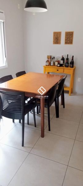 Casa com 3 quartos, 2 banheiros e 170m² à venda no bairro Areal, Pelotas