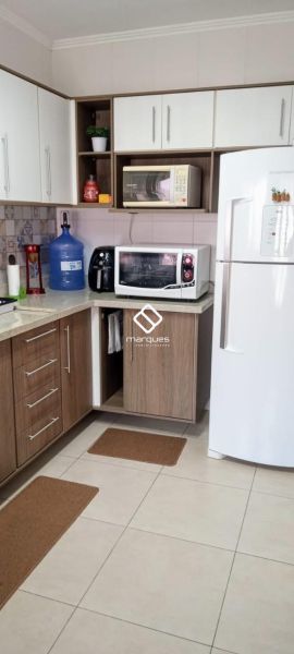 Casa com 3 quartos, 2 banheiros e 170m² à venda no bairro Areal, Pelotas