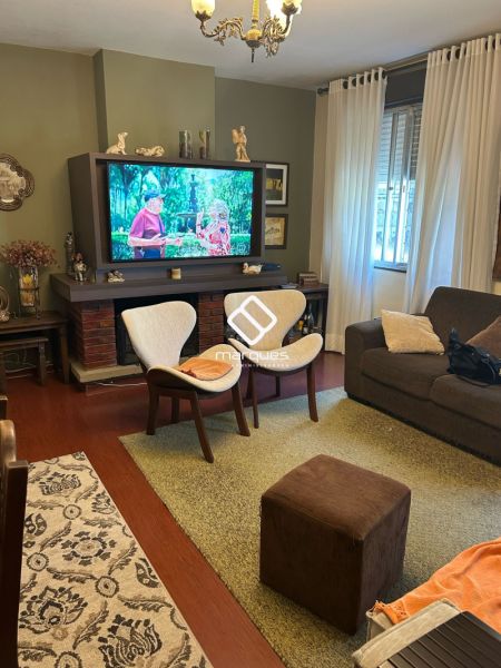 Apartamento com 3 quartos, 2 banheiros e 134m² à venda no bairro Três Vendas, Pelotas